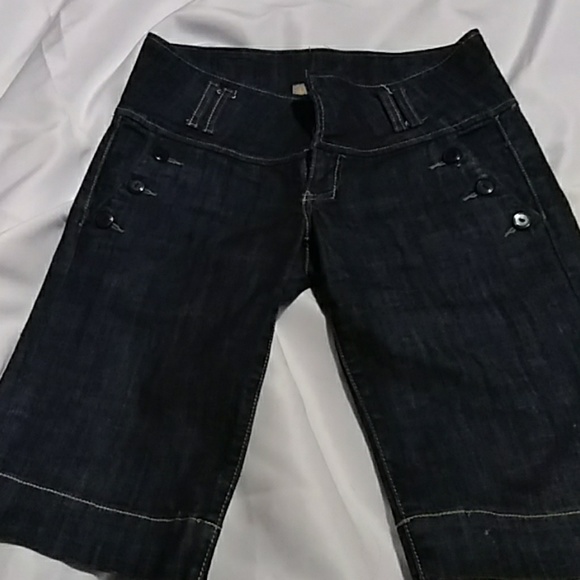 Capris - Picture 1 of 2
